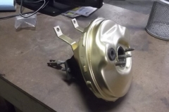 166 brake booster with cadmium color paint