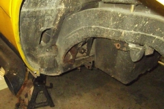 192 LH trailing arm removed