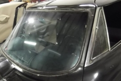 212 windshield without trim