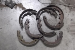 543 old rusted brake shoes