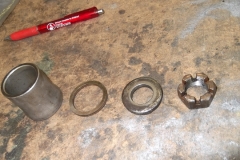 135 rh axle shim, spacer, washer and nut detailed