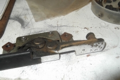 159 LH top latch at rear has significant rust - will be replaced