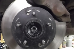 111 LR rotor not indexed correctly -adjuster holes for parking brake not lined up