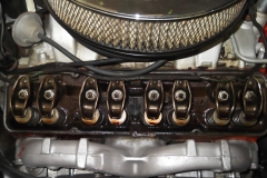 119 RH valve train covered in oil after running