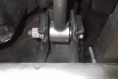 131 strut rods appear to be missing centering cap washers
