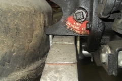 149 rear end carrier and spring are not correct bolts are too small and too much room between bolts and leaf spring