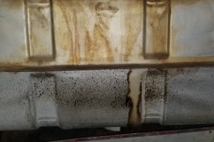 146 evidence of leak at front of tank weld seem