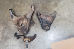 197 control arms stripped of ball joints and bushings