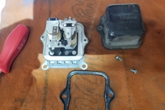 198 voltage regulator disassembled