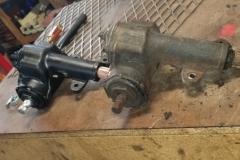 205 steering box new and old