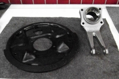 575 RH backing plate and bearing carrier