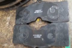 177 LF brake pads show piston leak