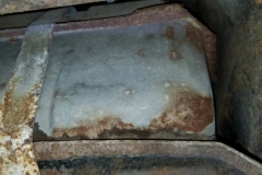 171 rusted fuel tank